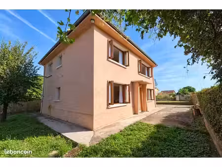 maison 4 pièces 130 m²