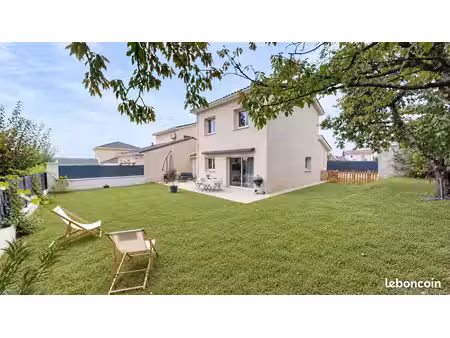 jolie maison-4 chambres-lotissement familiale sécurisé