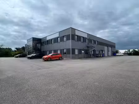 location local d’activités le grand-quevilly 76120 388m²