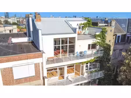 penthouse moderniste ± 169 m² avec terrasses