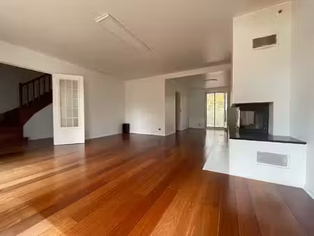 location maison 6 pièces  144.00m²  gif