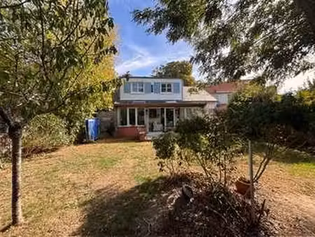 vente maison à nantes rond-point de rennes (44000) : à vendre / 175m² nantes rond-point de