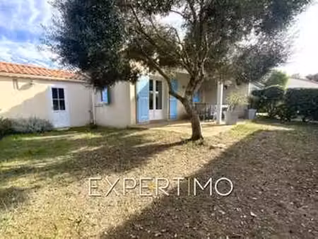 vente maison piscine à saint-vincent-sur-jard (85520) : à vendre piscine / 41m² saint-vinc