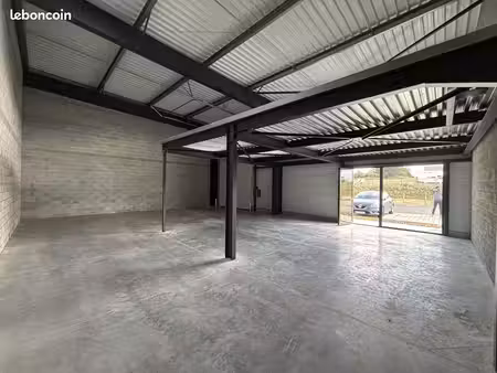 local 187 m² cholet