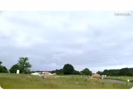 terrain à bâtir de 482 m² à saint-georges-des-gardes (49)