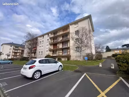 appartement 6 pièces 85 m²