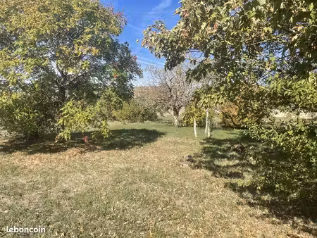 terrain à bâtir de 583 m² à doue-la-fontaine (49)