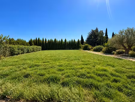 rare ! terrain disponible a st cannat