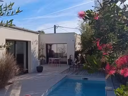maison contemporaine avec piscine
