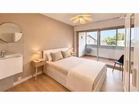bel espace privatif de 19m2 avec salle de douche et loggia - annemasse