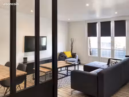superbe t2 meublé de 54 m² – hypercentre de lorient (avec parking & cave)