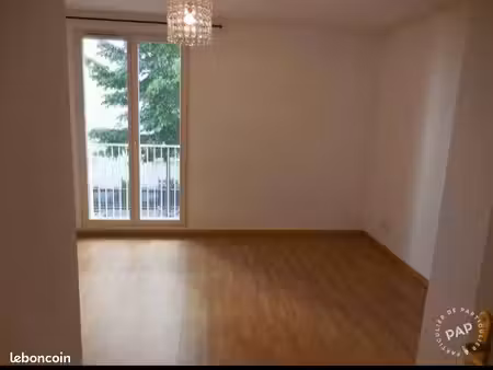 t3 80m2 + garage en boxe fermé