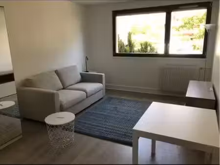 studio meublé 26 m2 puteaux république