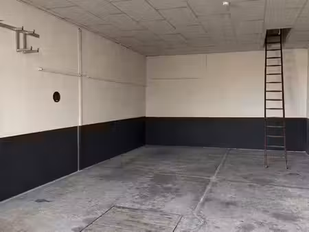 hall de stockage / activité / entrepôt