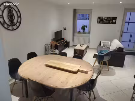 maison à louer t3 plein centre cossé le vivien