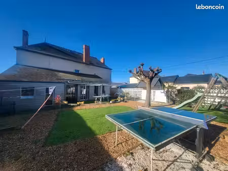 maison 167 m²  hangar 115 m²  terrain 350 m2