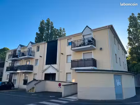 à louer – appartement t2 meublé de 42 m² avec parking privé