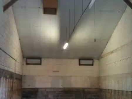 entrepôt / stockage 70m2
