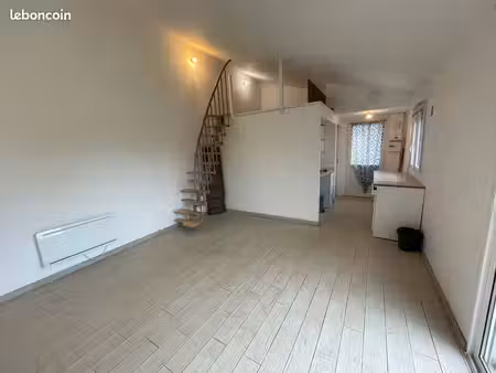 maison à louer à l'année