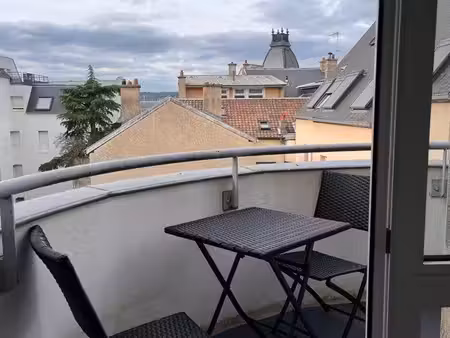 appartement hyper centre place bernard stasi avec balcon