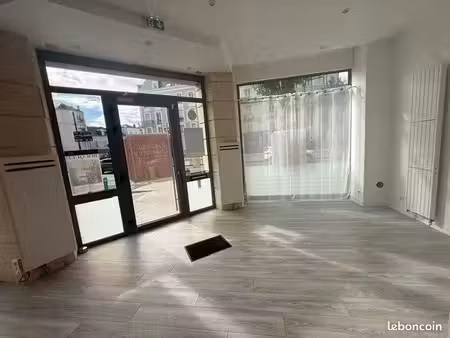 local commercial 50 m² angers