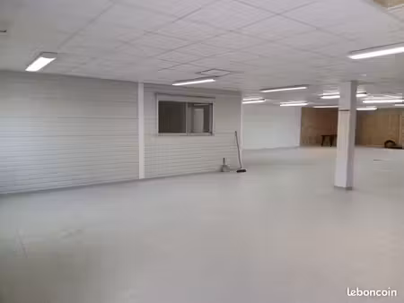 local commercial 315 m² candé