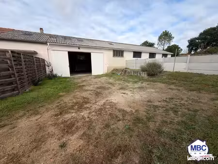 local commercial 112 m² mauges-sur-loire