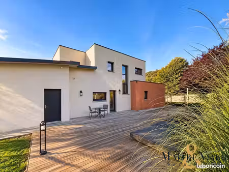 maison 5 pièces 147 m²