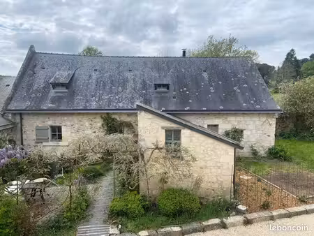 charmante maison ancienne rénovée et meublée de 120 m² avec jardin – le thoureil