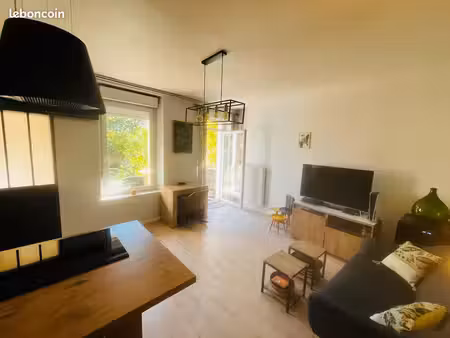 appartement f3 quartier faubourg des 3 maisons/crosne/vayringe
