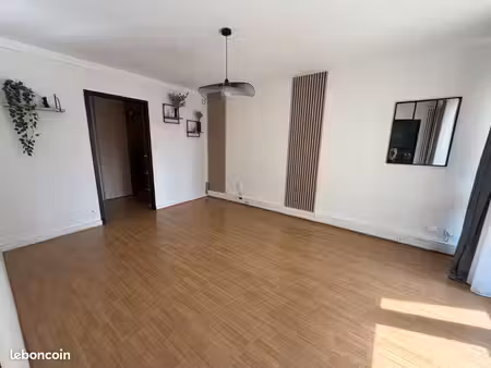 t3 de 69 19 m² avec balcon  parking et cave – vandœuvre-lès-nancy