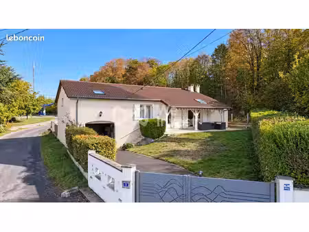 maison 6 pièces 99 m²