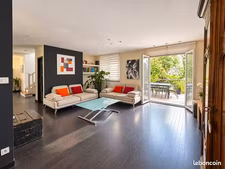 essey-lès-nancy – 185 m² – 5 chambres – 75 m² de vie – jardin 300 m² – 2 garages