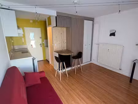 studio rénové + parking sécurisé