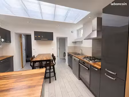 immeuble 6 pièces 192 m²
