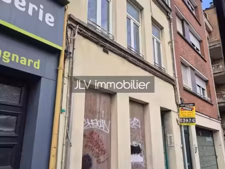 immeuble 6 pièces 240 m²