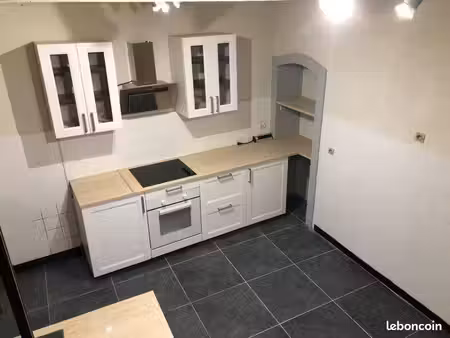 ? maison de ville 72 m² – 2 chambres – centre val de briey – 820 cc