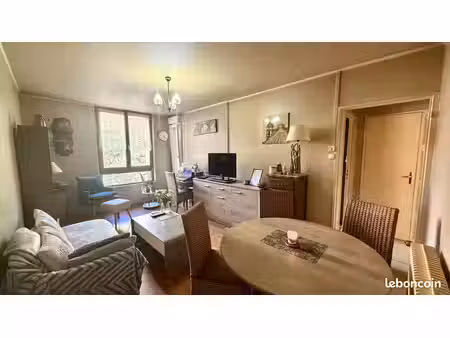 appartement 3 pièces 63 m²