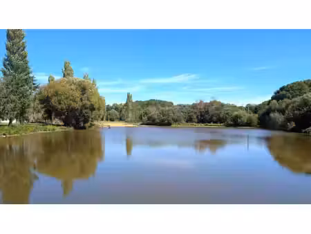 propriété avec étang 9000m2