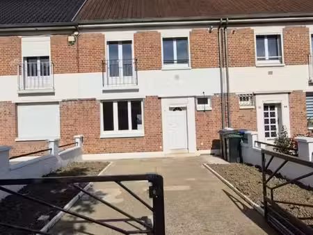 maison 2 pièces 81 m²