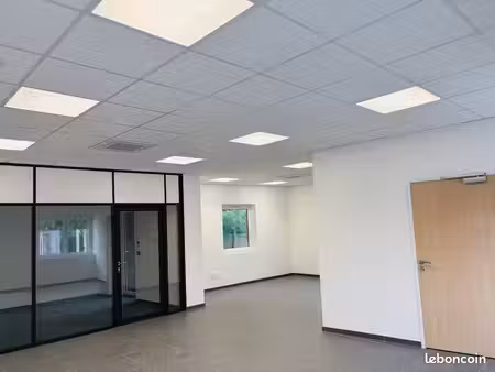 bureaux commerciaux 100 m² entièrement rénovés – lesquin – disponibles novembre 2026 ◊ les