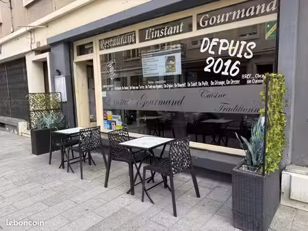 commerce 61 m²