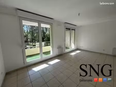 studio 1 pièce 32 m²