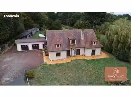 propriété 230 m² ceaucé