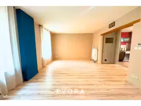 appartement 3 pièces 69 m²