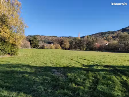 terrain constructible 1200m²