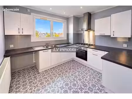 appartement 4 pièces 82 m²