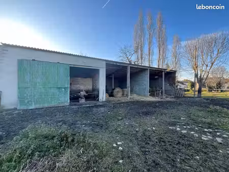 ferme 2 pièces 250 m²