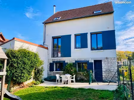 maison familiale 5 pièces – 105 m² + 50 m² supplémentaires – jardin – dpe c