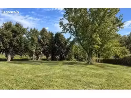 terrain 543 m² moncheaux